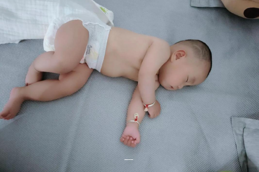 鄄城五个月宝宝体重 鄄城五个月宝宝体重